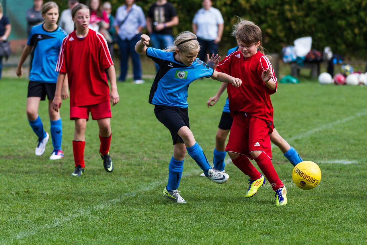 Bild 72 - D-Juniorinnen MTSV Neumnster - Ratzeburger SV : Ergebnis: 4:3